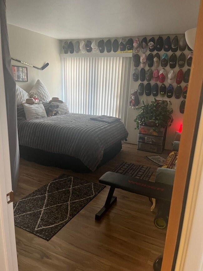 Building Photo - Lovely 2 Bedroom and 2 Bathroom Condo!