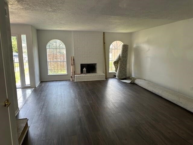 Building Photo - 8722 Maplecrest Dr