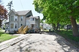 Primary Photo - 105 N Jefferson St