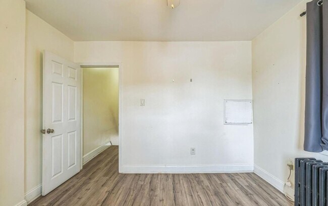 Building Photo - 1124 W Nevada St