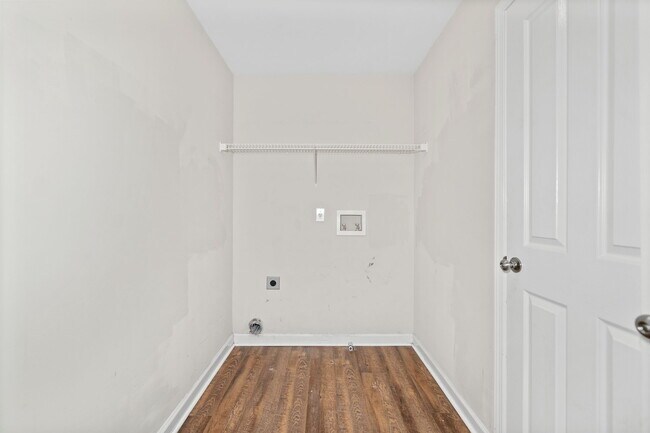 Building Photo - 521 Wooded Mountain Trail