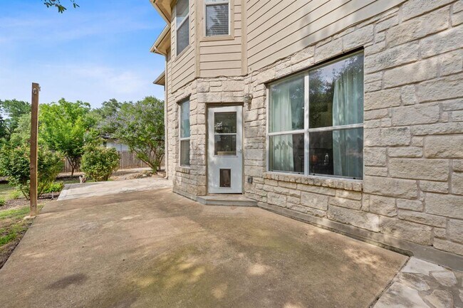 Building Photo - 13202 Fawn Valley Dr