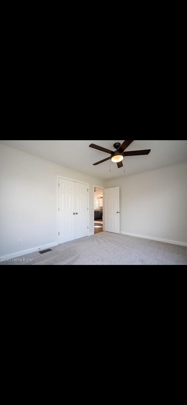 Building Photo - 5914 Ashby Ln