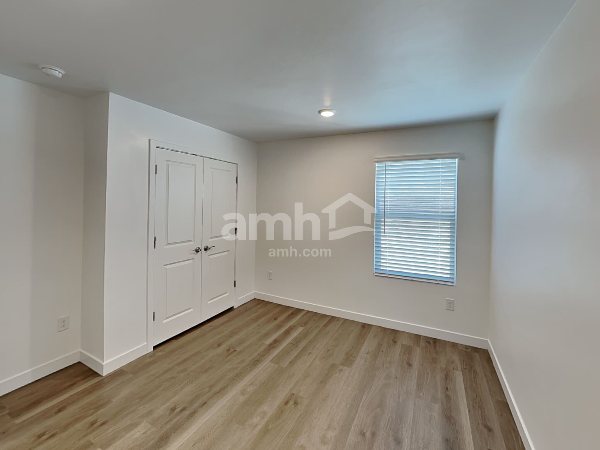 Building Photo - 6533 E Paseo Alga