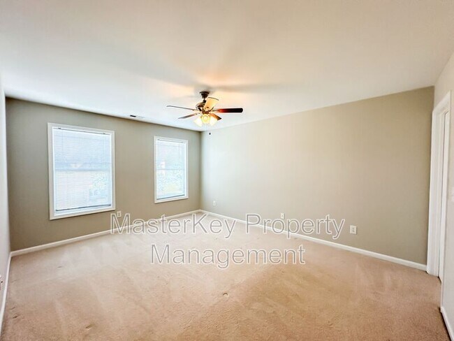 Building Photo - 711 Keystone Park Dr