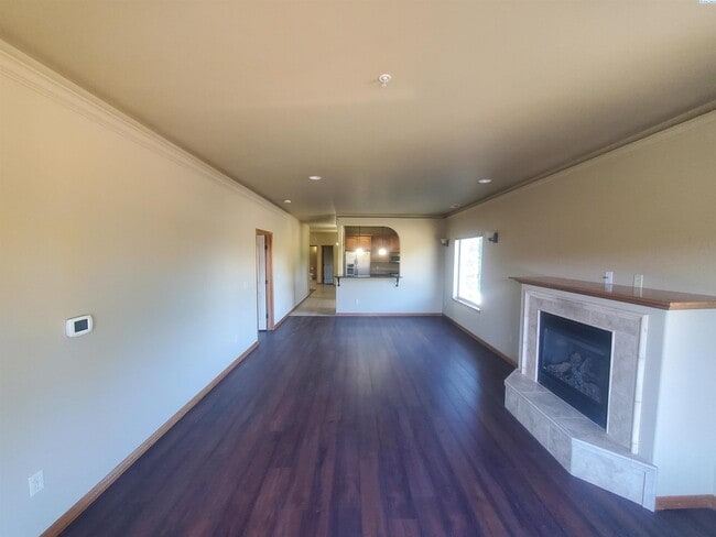 Building Photo - Riverwalk Village-Luxury living-partial ri...