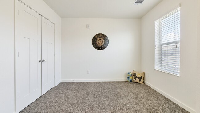 Building Photo - 21155 Gosling Rd