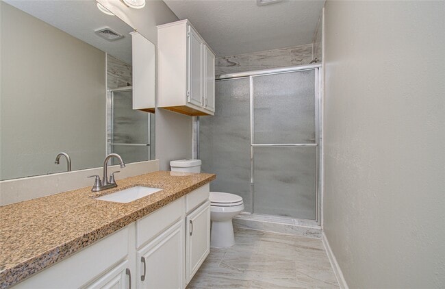 Building Photo - 2005 Village Park Dr