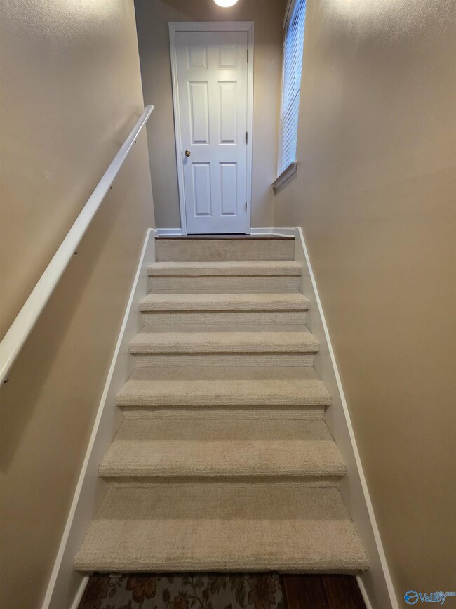 Building Photo - 1127 Stones Throw Dr NW