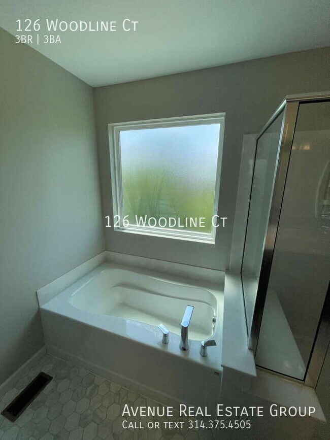 Building Photo - 126 Woodline Ct