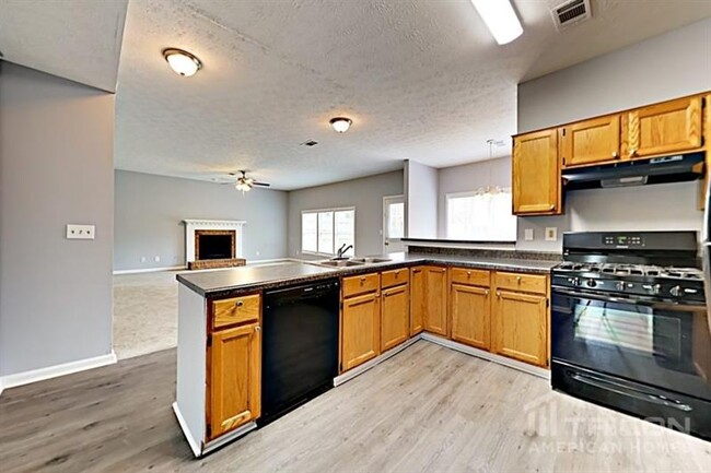 Building Photo - 910 Hounds Ridge Ct