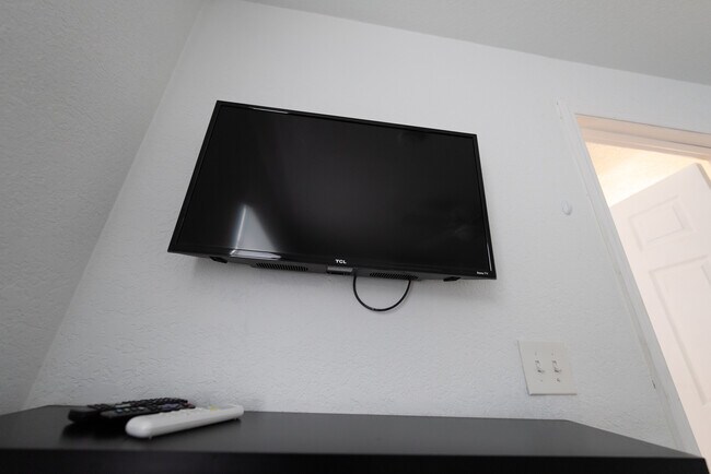 Building Photo - 2627 Ambergate Rd