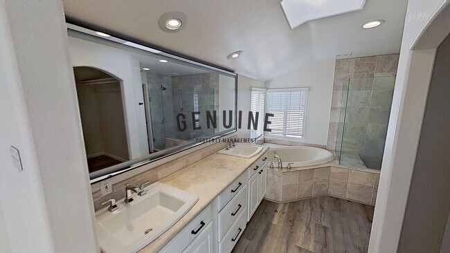 Building Photo - 1224 W Balboa Blvd