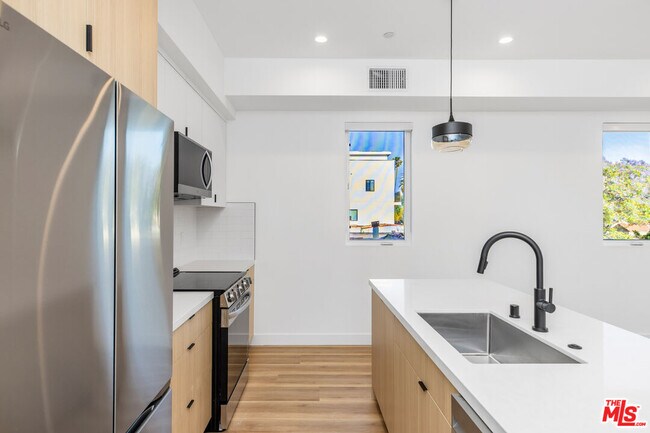 Building Photo - 5223 20th St