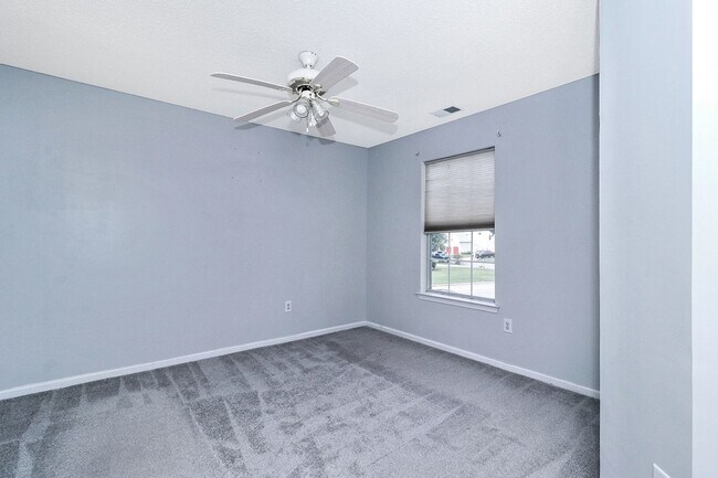 Building Photo - Beautiful 5 bedroom home in Grassfield Area of Chesapeake, VA