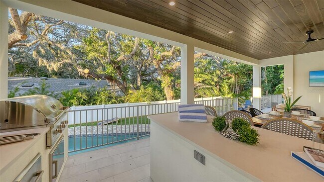 Building Photo - 1537 Siesta Dr