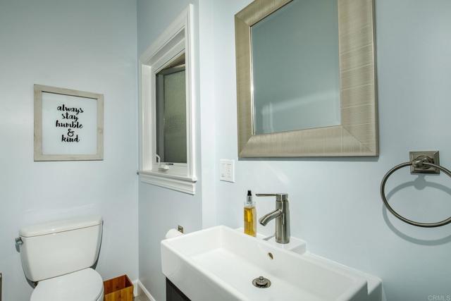 Building Photo - 365 H Ave