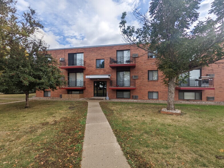 Rivers Edge Apartments 12101214 3rd Ave SW Jamestown ND 58401 Apartment Finder