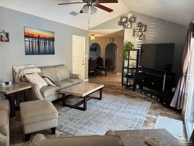 Building Photo - 2644 Venetian Way