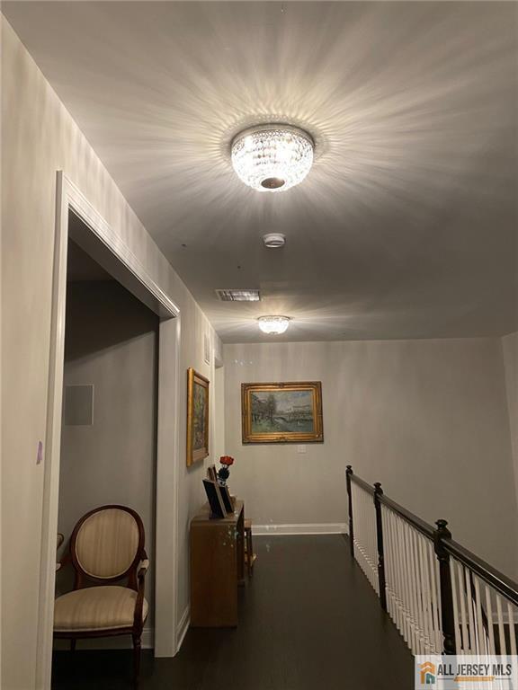 Building Photo - 30 Hamilton Dr