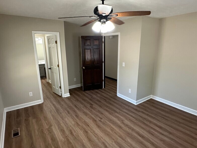 Building Photo - 3262 Hughes Gasque Rd