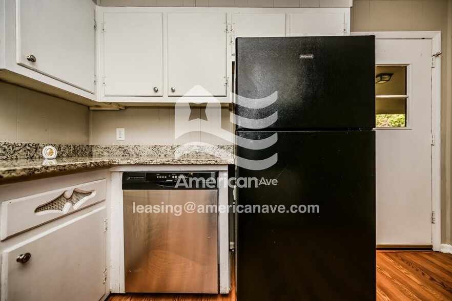 Building Photo - 6611 Perkins Cir