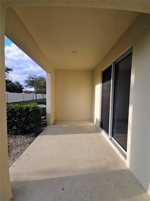 Building Photo - 15313 Willow Arbor Cir