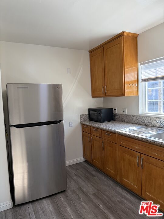 Building Photo - 356 S St Andrews Pl