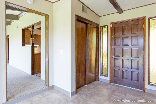 Building Photo - 675 NW 123rd Ave