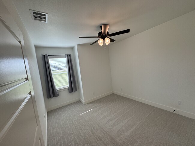 Building Photo - 4453 Cedar Creek Rd