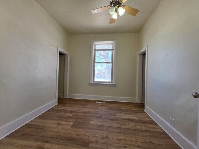 Building Photo - 1816 Wollmer St