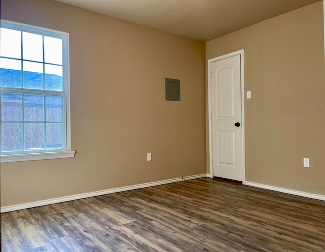 Building Photo - 1019 Preston Trails