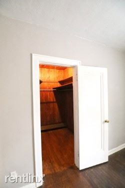 Building Photo - 731 Covington Dr