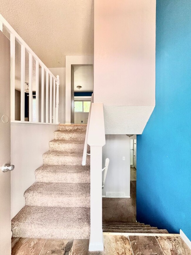 Building Photo - *** MOVE IN SPECIAL 2 WEEKS FREE*** Beautiful 4 bed/ 2 bath Home