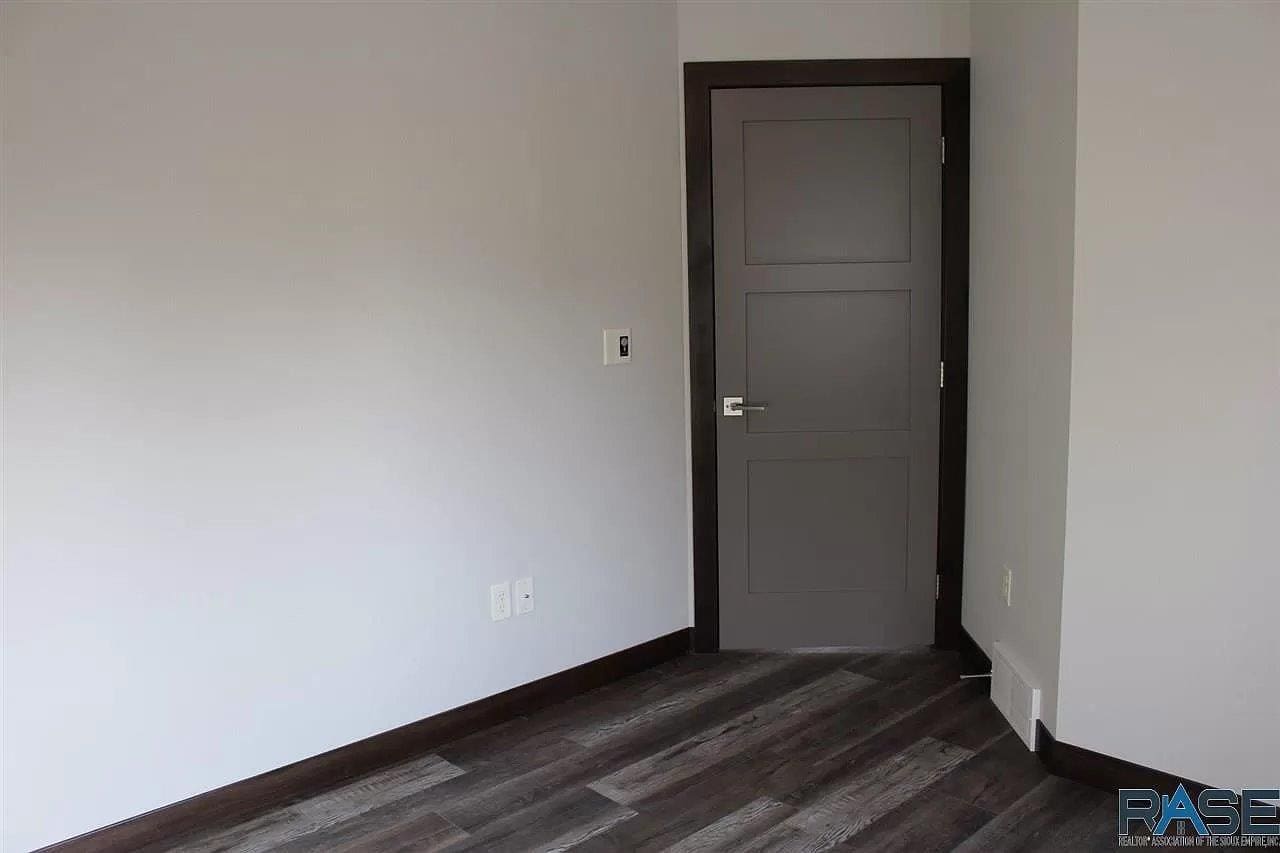 Building Photo - 1115 N Union Ave