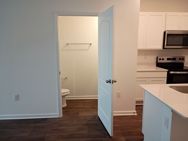 Building Photo - Newly Built 3BR/3BA Home in West Ortega La...