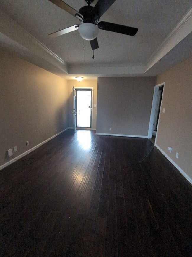 Building Photo - 3218 Tabby Dr