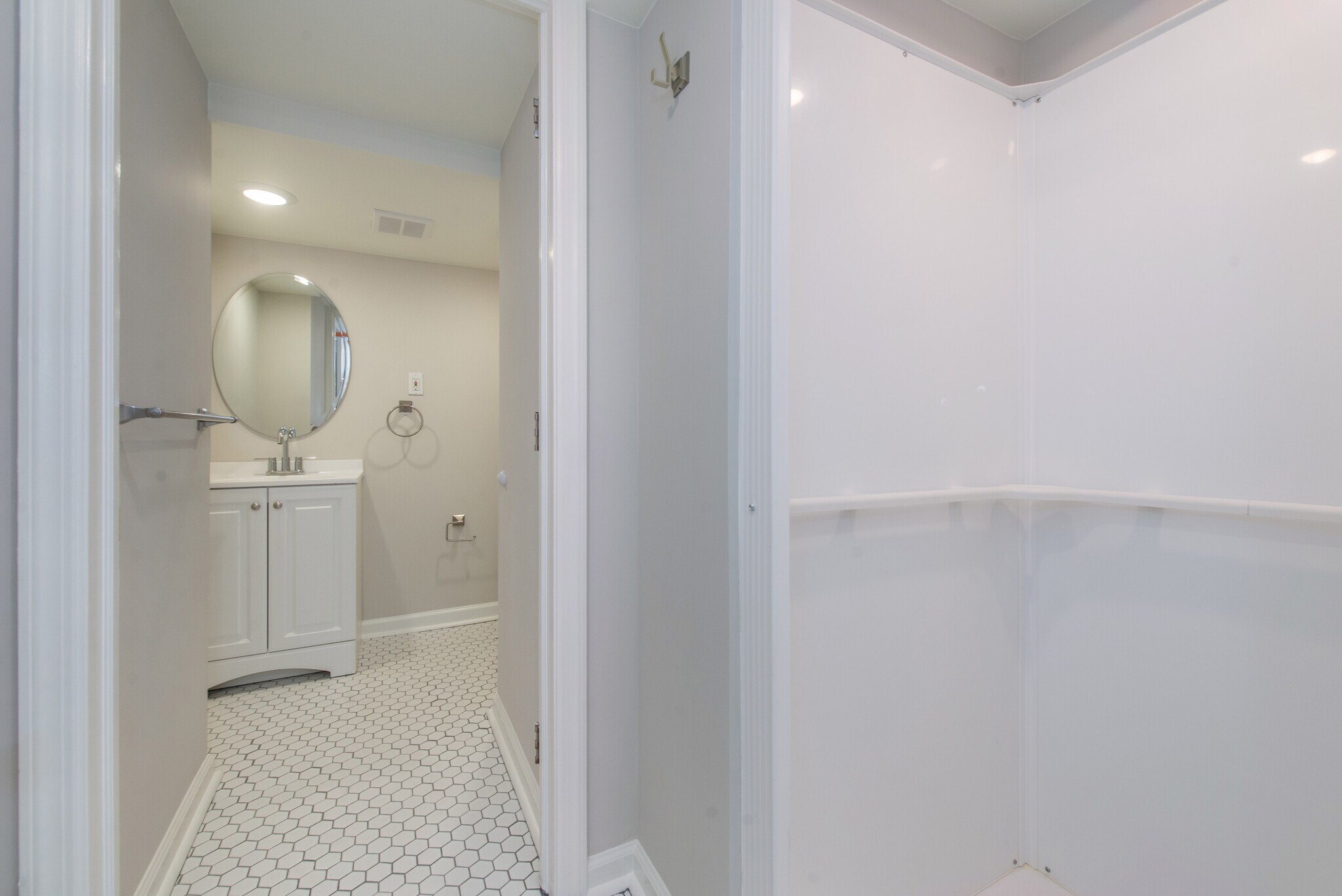 Building Photo - 161 Washington St