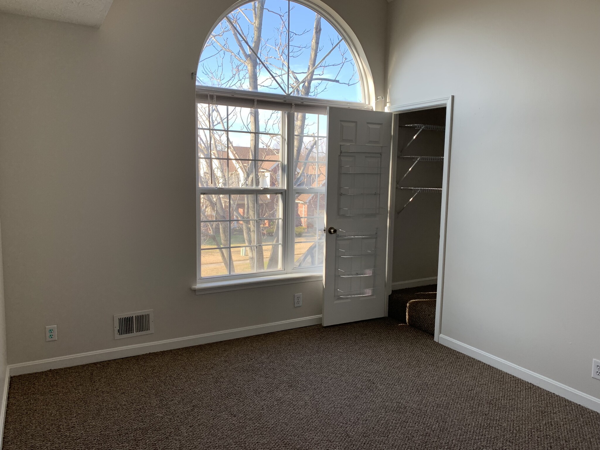 Building Photo - 4201 Bridlepath Pl