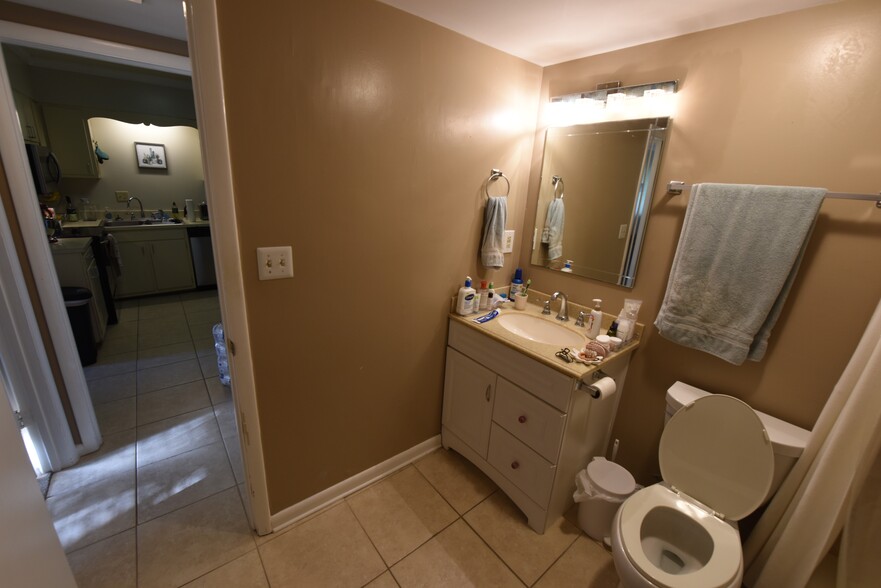 Building Photo - 55 Hanover Cir