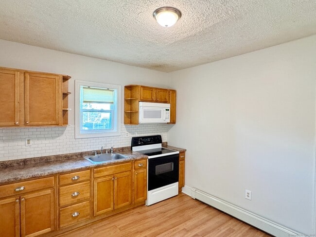 Building Photo - 54 Prospect St