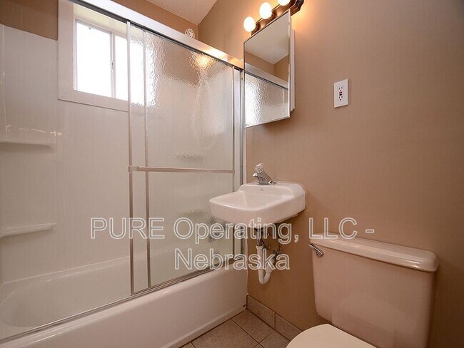 Building Photo - 9310 Binney St