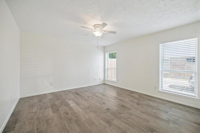 Building Photo - 9513 Danforth Way