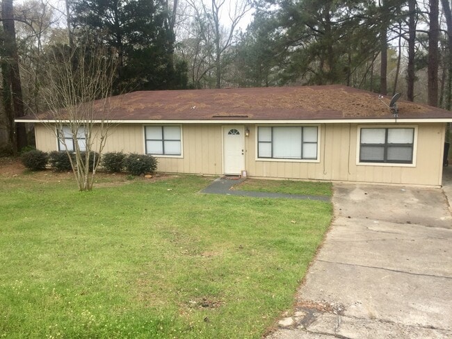 Primary Photo - 3 BR 2 bath home in Troy