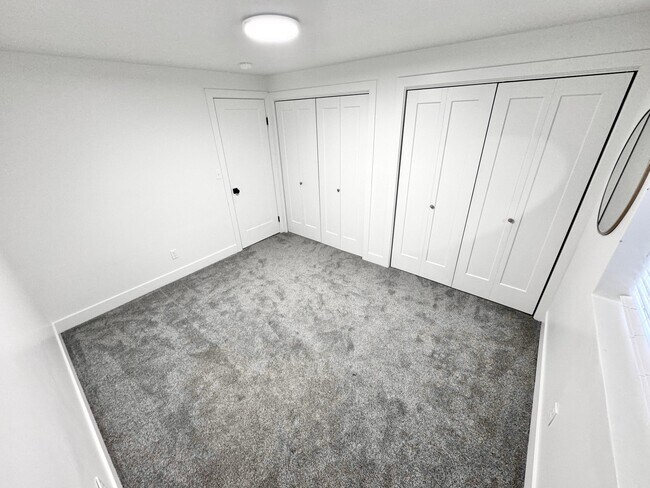 Building Photo - 2701 Sky View Dr