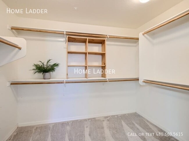 Building Photo - 29683 N 69th Dr