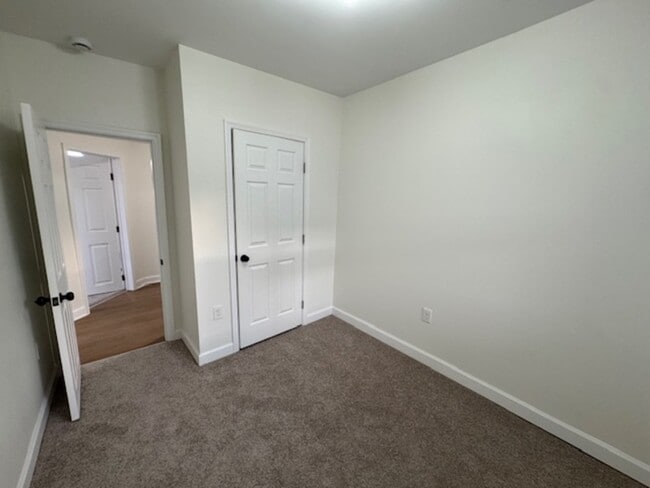 Building Photo - 1922 N Bentalou St