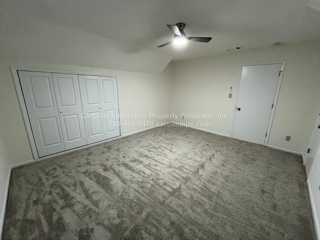 Building Photo - 4535 Dawnwood Dr