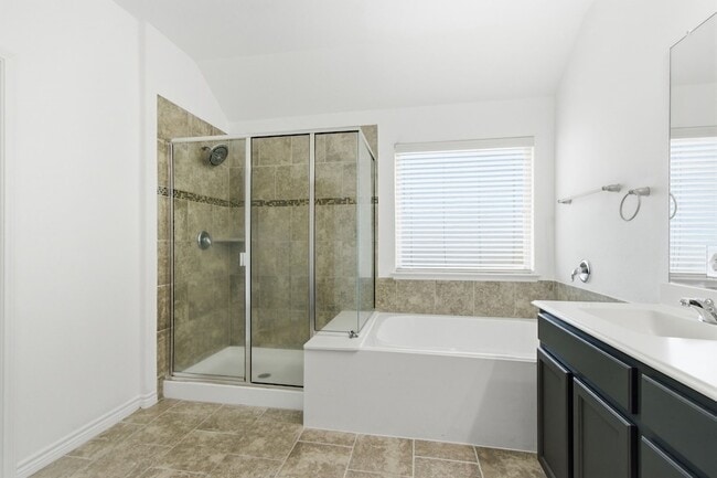 Building Photo - 11300 Hubbard Creek Dr