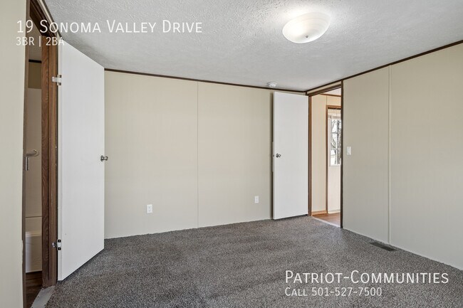 Building Photo - 19 Sonoma Dr